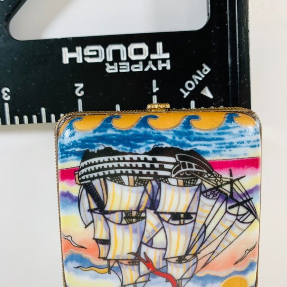 VTG Agiftcorp Boston Trinket Box Clipper Ship 2" Map of World Gold Tone Flower - Picture 16 of 16